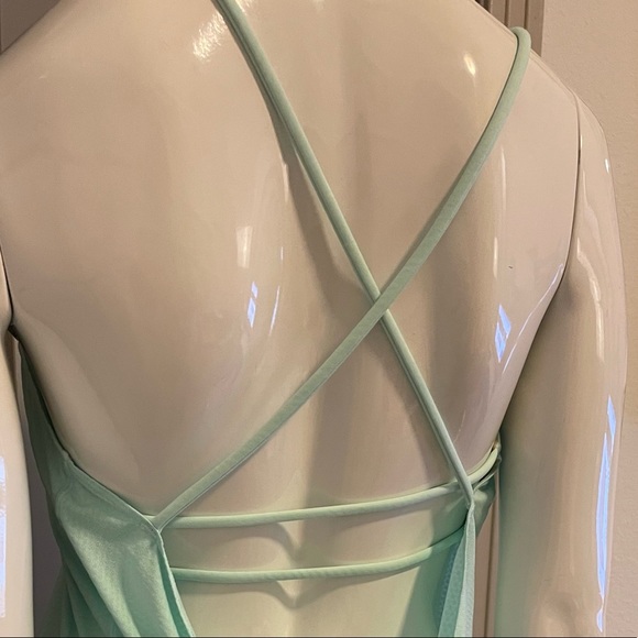 Lululemon strappy mint tank top 8 - Picture 7 of 8